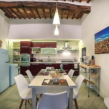 Cozy Apartment In The Heart Of เซียนา ภายนอก รูปภาพ