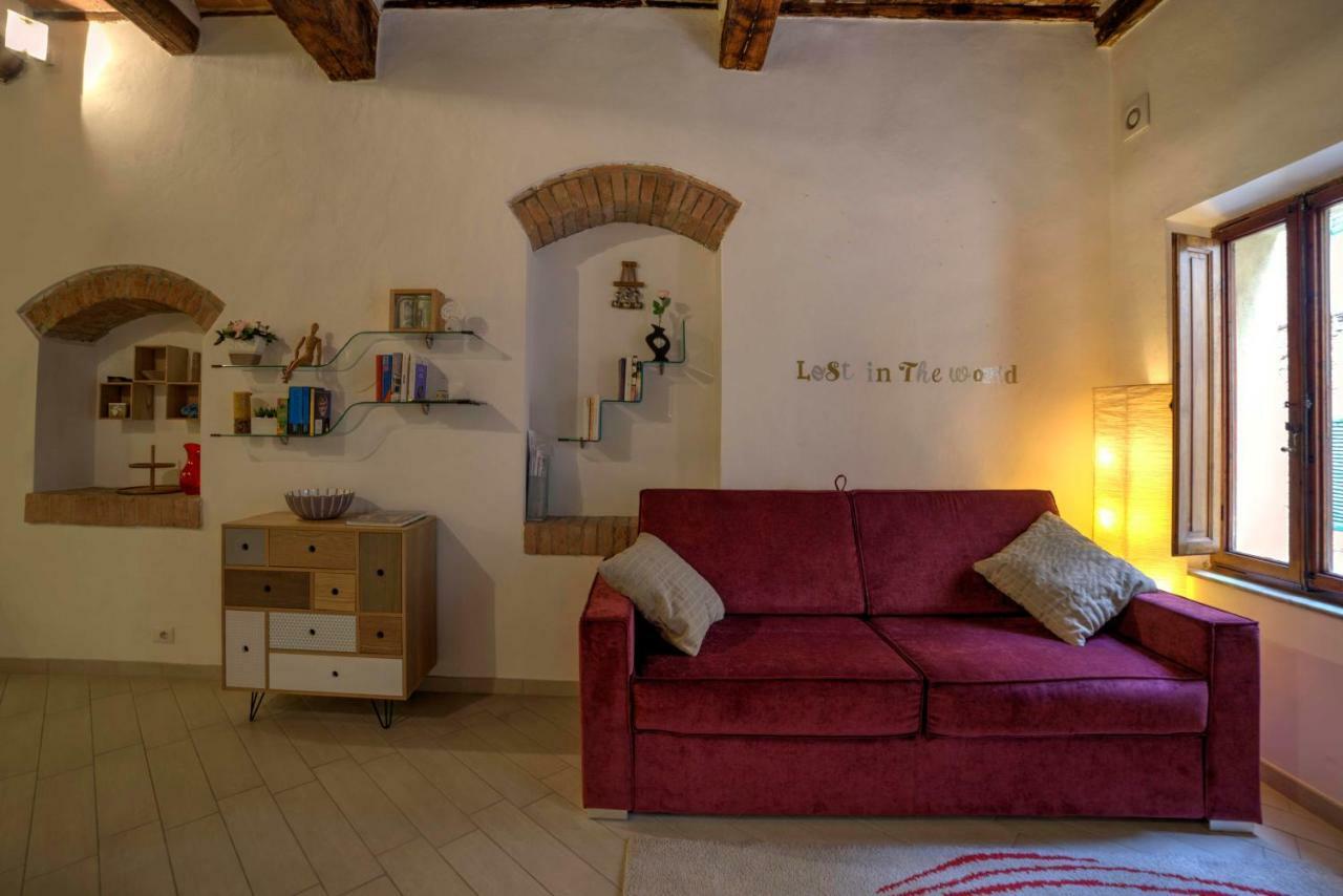 Cozy Apartment In The Heart Of เซียนา ภายนอก รูปภาพ